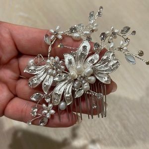 Swarovski Crystal floral Pearl bridal hair pin